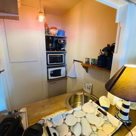 Cosy, Vrai Lit 140, Wifi, Centre Trouville-sur-mer, Gare 200 M, Parking Option Apartament Trouville-sur-Mer