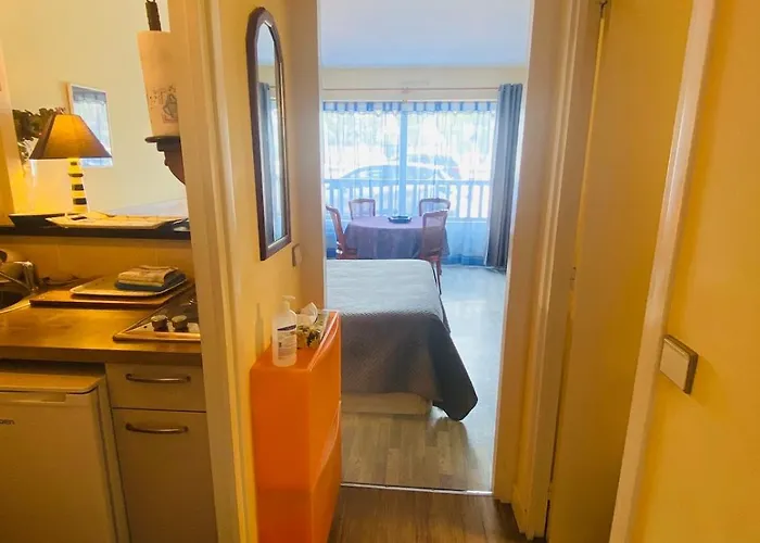 Cosy, Vrai Lit 140, Wifi, Centre Trouville-sur-mer, Gare 200 M, Parking Option Apartament Trouville-sur-Mer